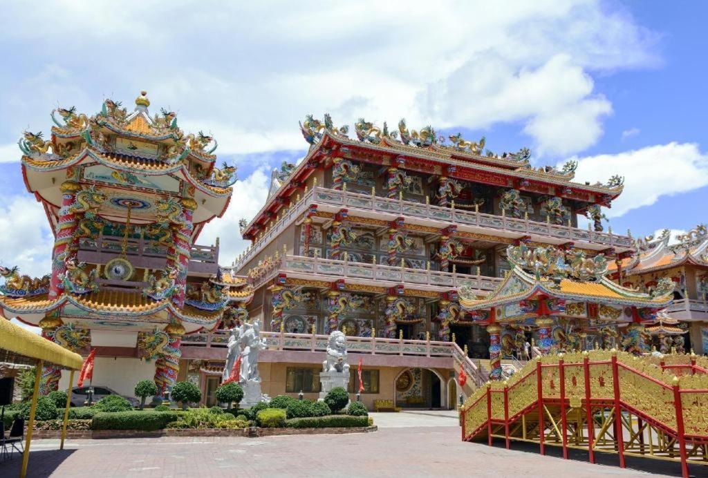 Deejai Hotel Si Racha Exterior foto