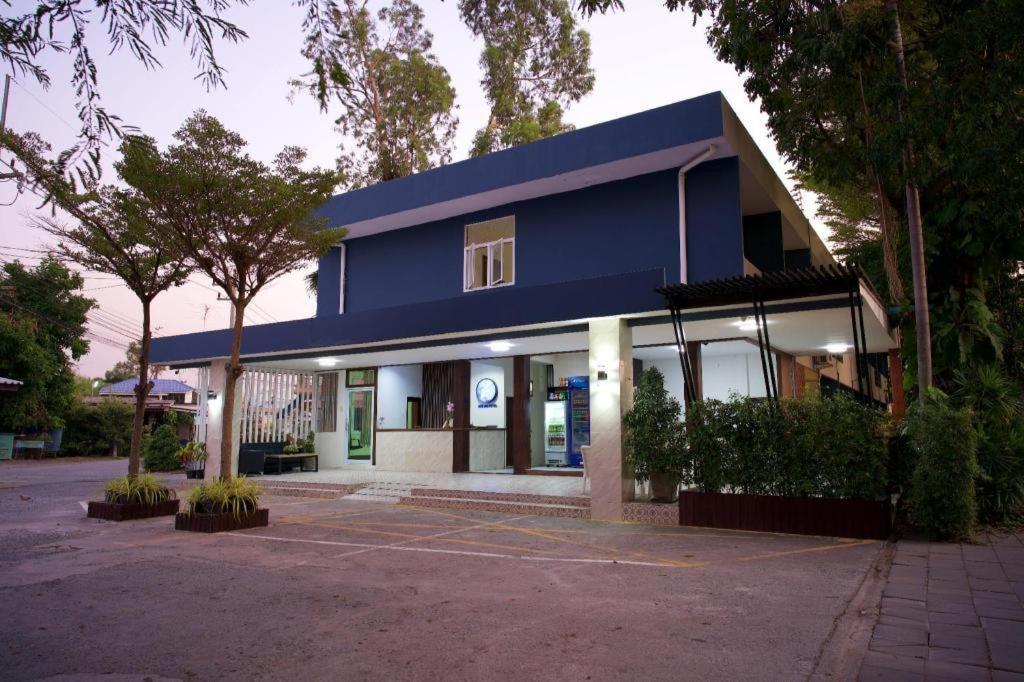 Deejai Hotel Si Racha Exterior foto