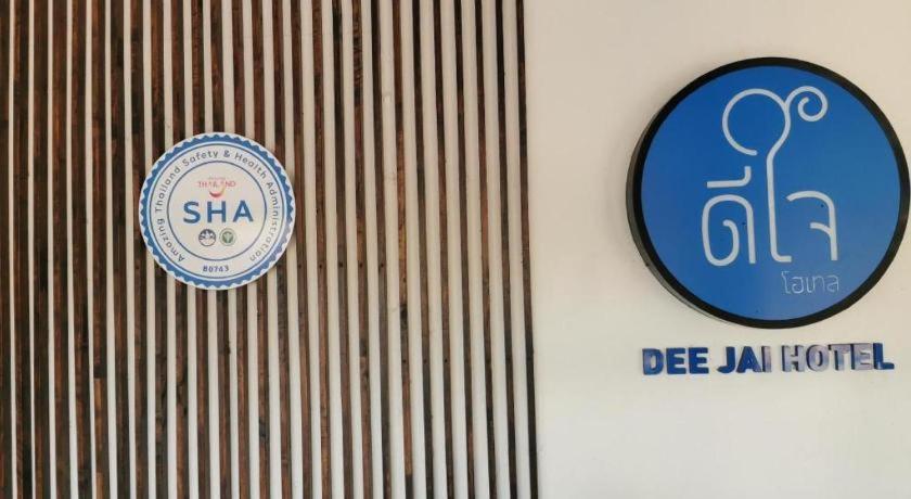 Deejai Hotel Si Racha Exterior foto
